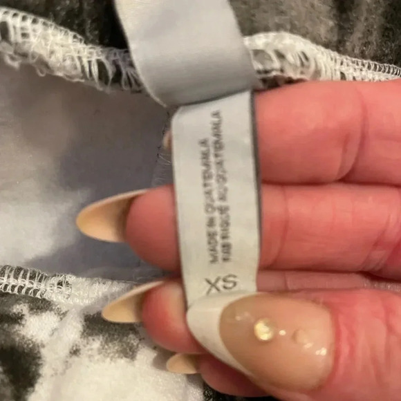 ZELLA BLACK AND WHITE TIE DYE JOGGER SWEATPANTS SIZE XTRA SMALL - Picture 9 of 13